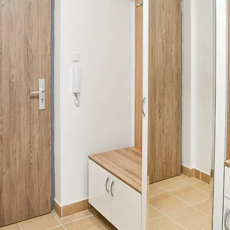 Nice In W Wifi And 2 Bedrooms *